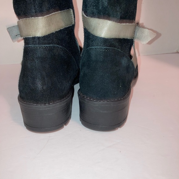 ERIC MICHAEL  Tall Suede Boots Size 8 - Picture 5 of 6